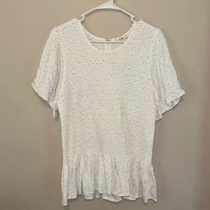 Women’s white and black polka dot top size 1X